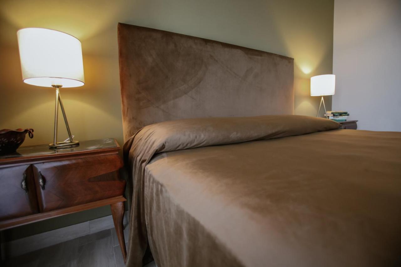 Ca'Du Lin - Jacuzzi Bed & Breakfast Cisterna d'Asti ภายนอก รูปภาพ