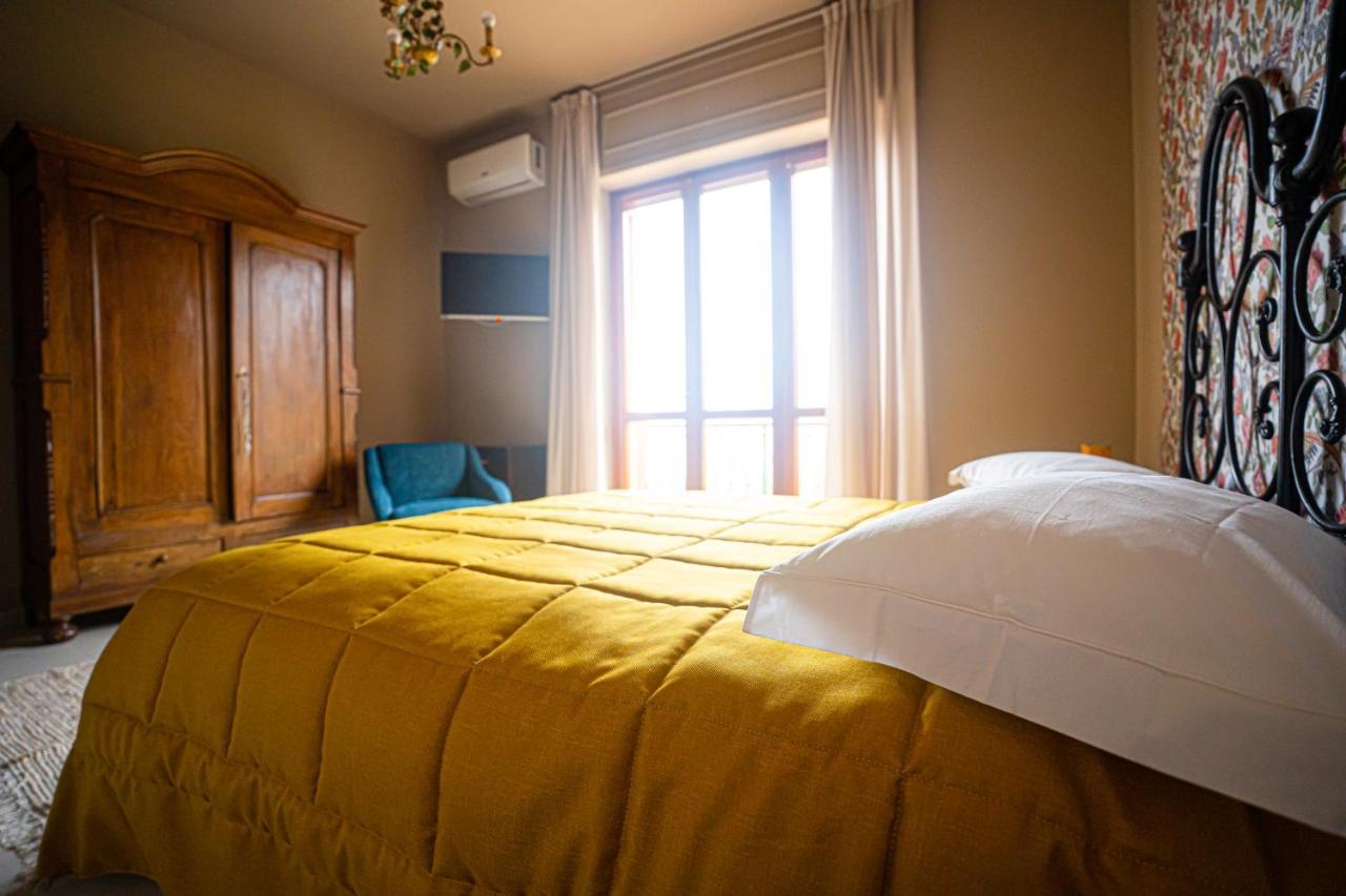 Ca'Du Lin - Jacuzzi Bed & Breakfast Cisterna d'Asti ภายนอก รูปภาพ