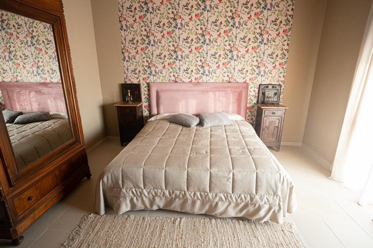 Ca'Du Lin - Jacuzzi Bed & Breakfast Cisterna d'Asti ภายนอก รูปภาพ